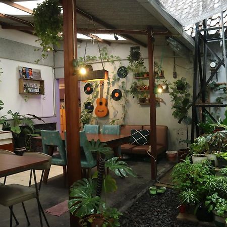 Semeru Hostel Malang (Adults Only) מראה חיצוני תמונה