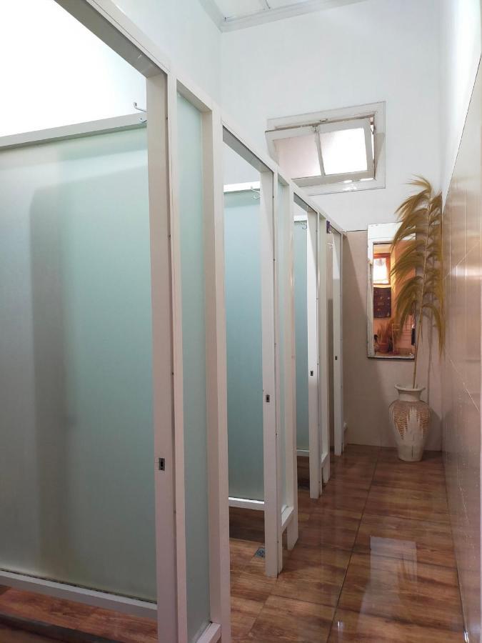 Semeru Hostel Malang (Adults Only) מראה חיצוני תמונה