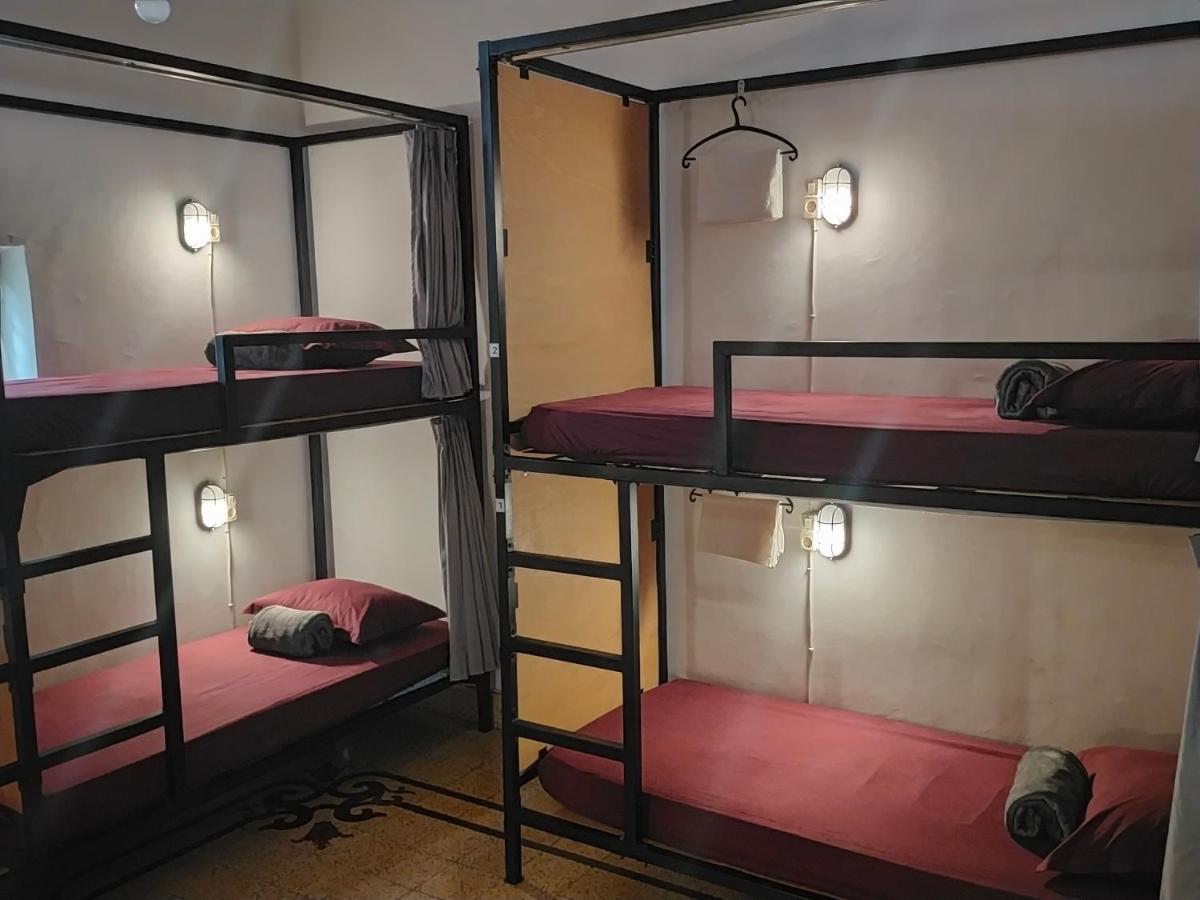 Semeru Hostel Malang (Adults Only) מראה חיצוני תמונה